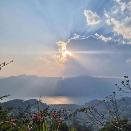 Into The Wild Pokhara Villa Kāskī Екстериор снимка