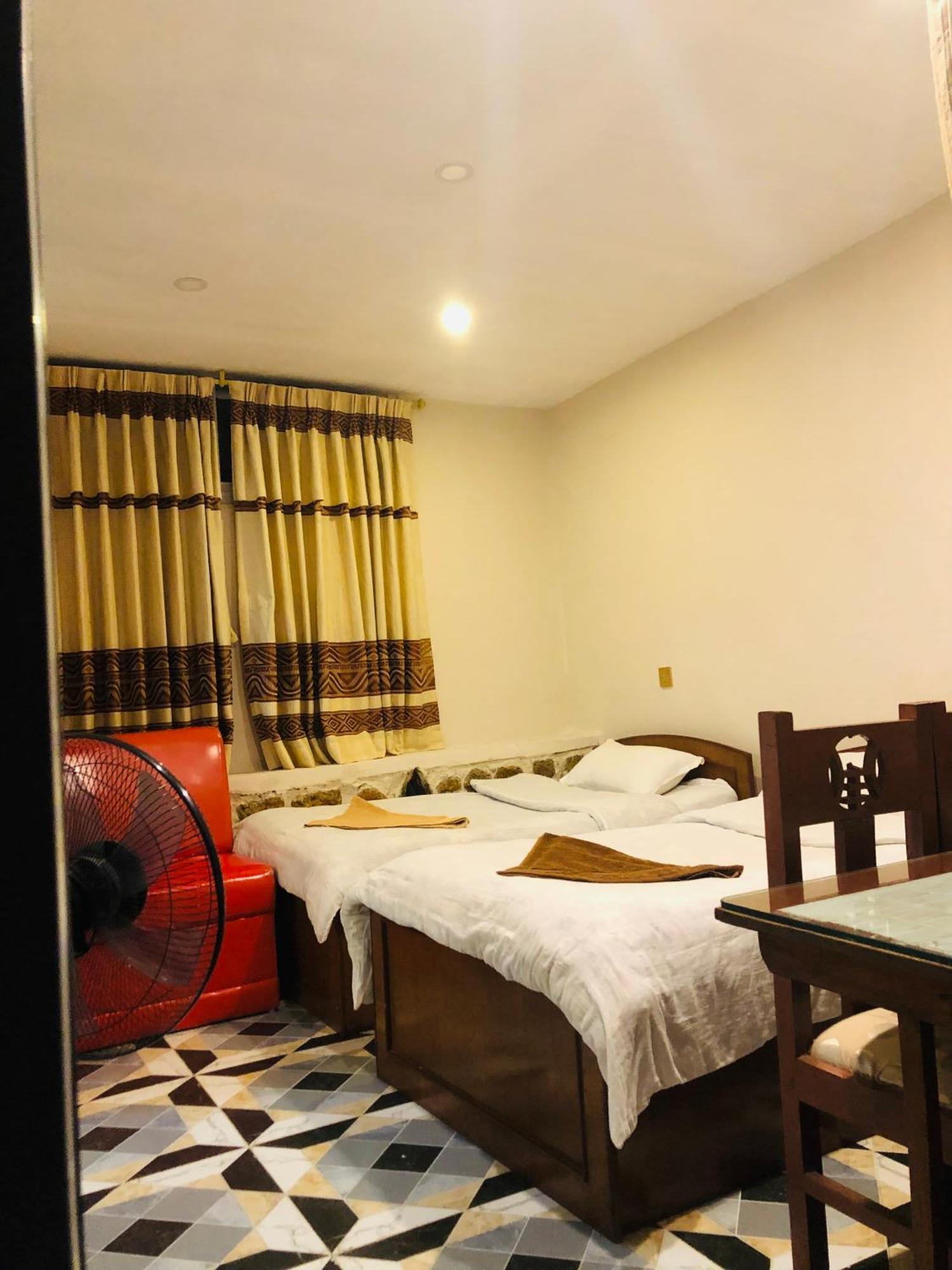 Into The Wild Pokhara Villa Kāskī Екстериор снимка