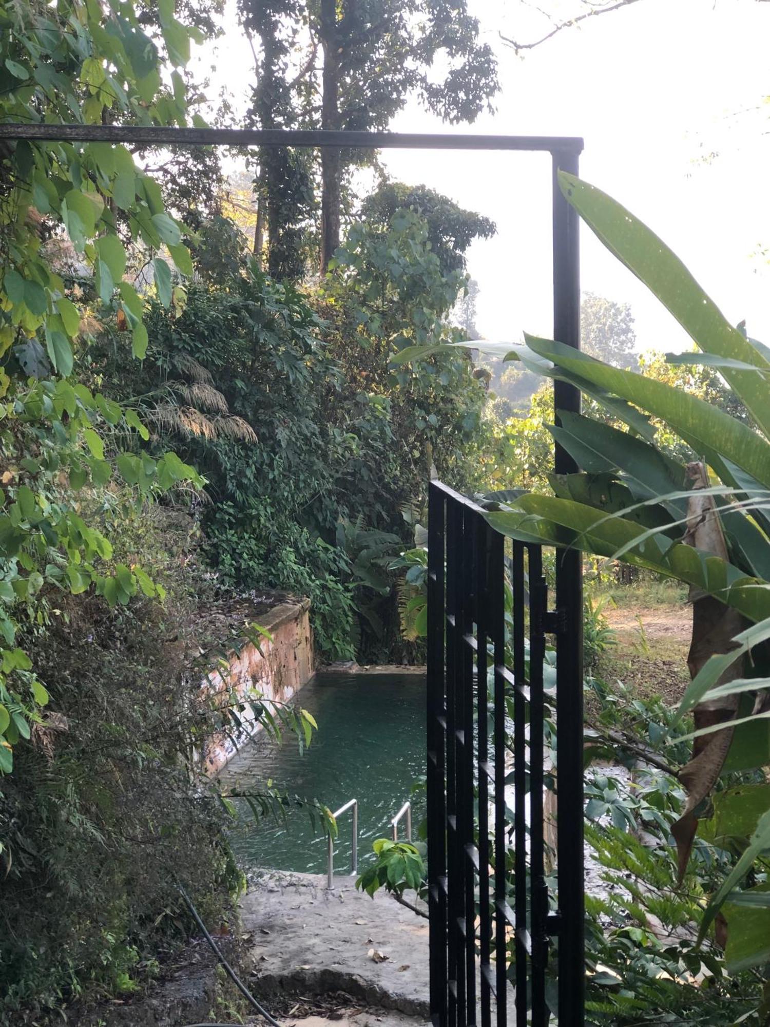 Into The Wild Pokhara Villa Kāskī Екстериор снимка